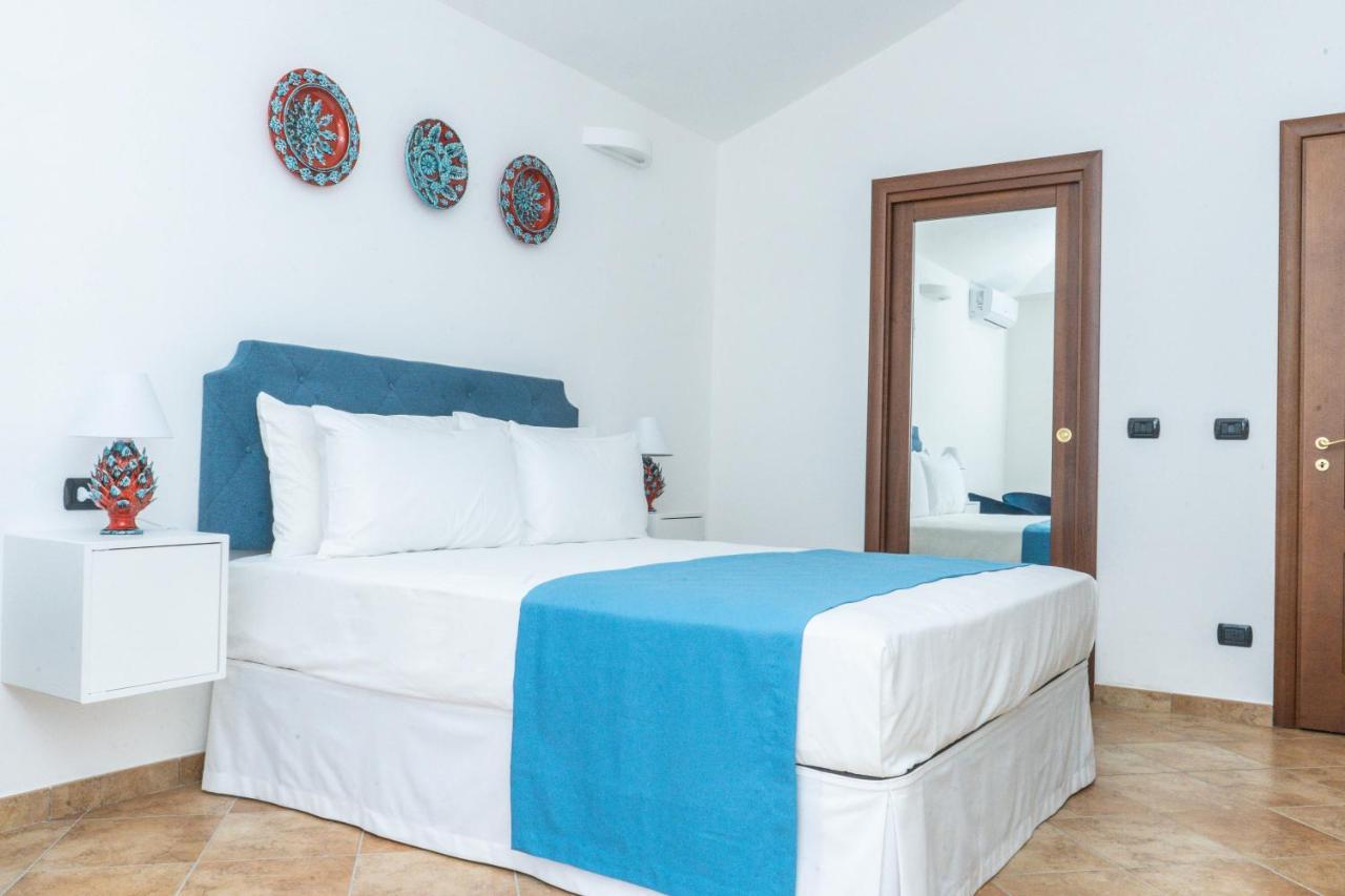 Bed and Breakfast Relais Ruggiero Ле-Кастелла Экстерьер фото