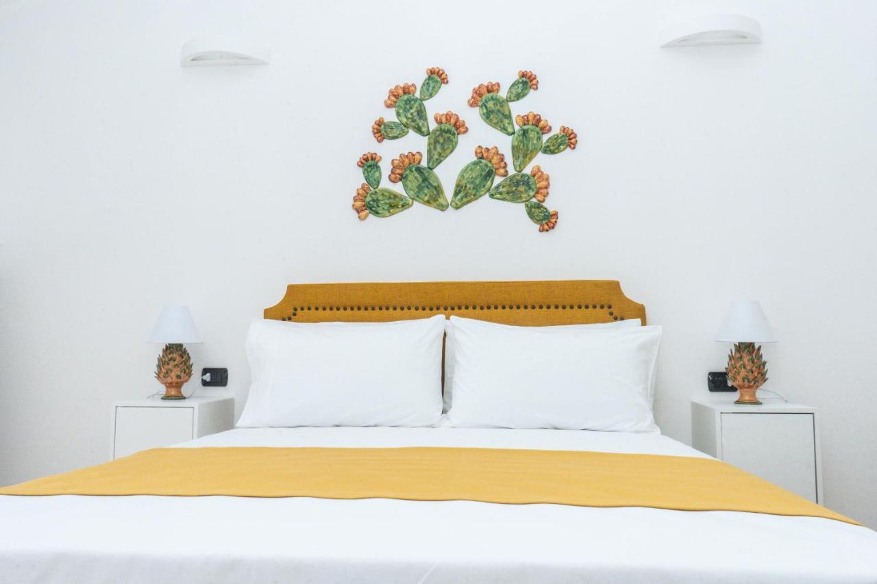 Bed and Breakfast Relais Ruggiero Ле-Кастелла Экстерьер фото