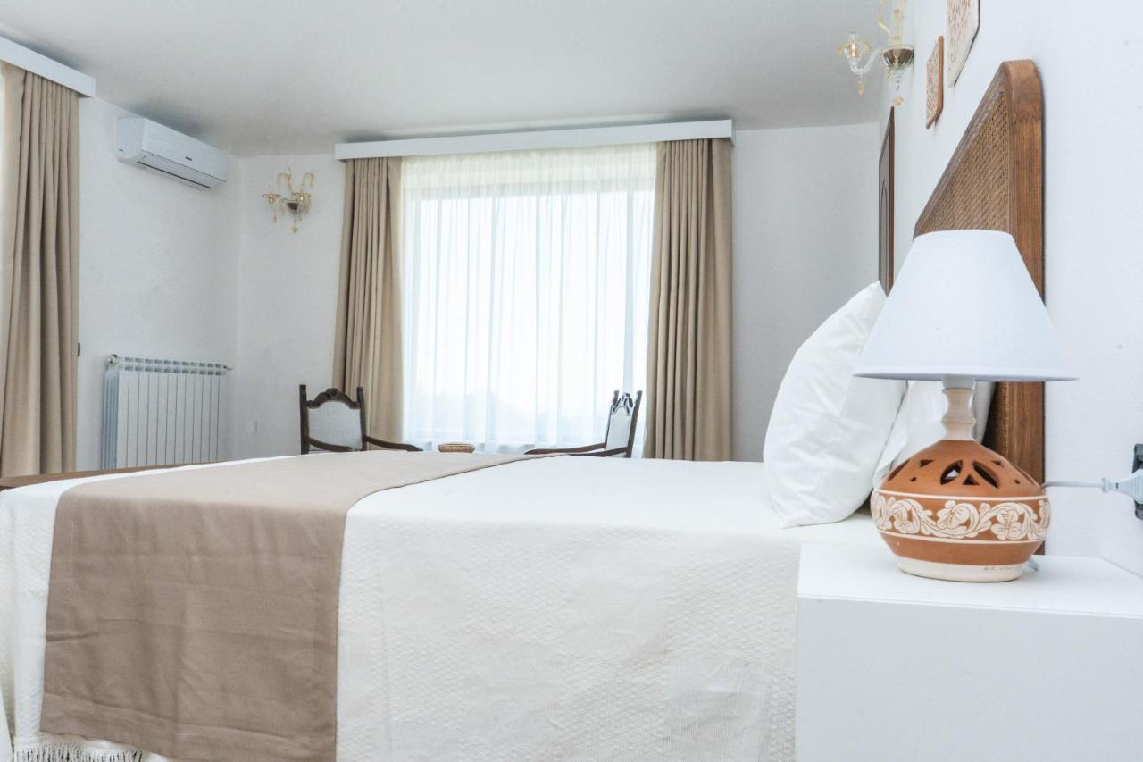 Bed and Breakfast Relais Ruggiero Ле-Кастелла Экстерьер фото
