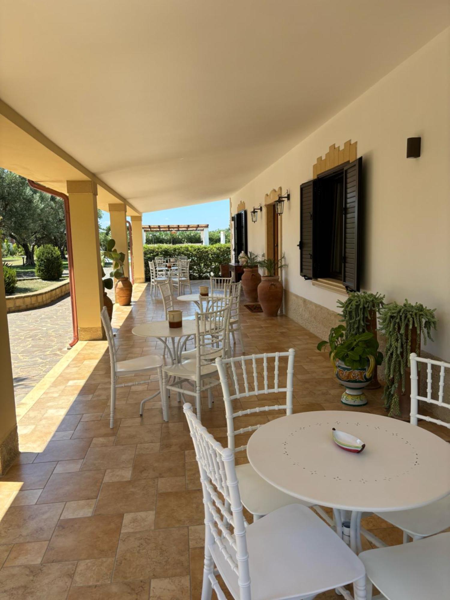 Bed and Breakfast Relais Ruggiero Ле-Кастелла Экстерьер фото
